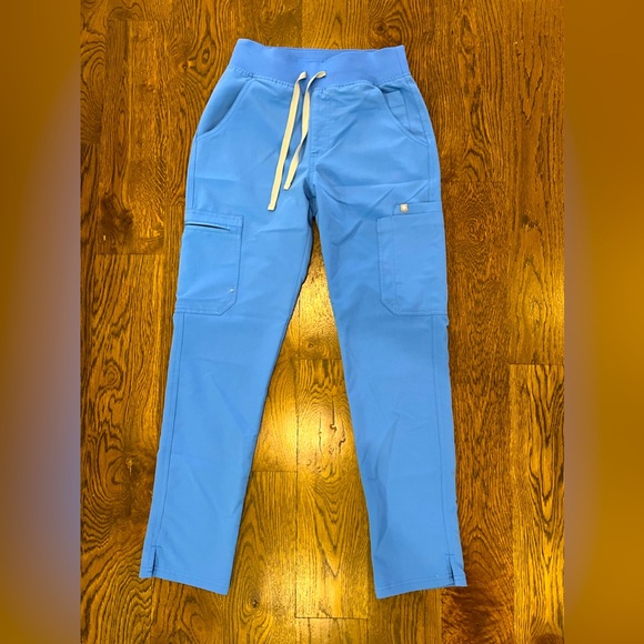 FIGS XS High Waisted Skinny Scrub Pants in Ceil Blue - Picture 3 of 7